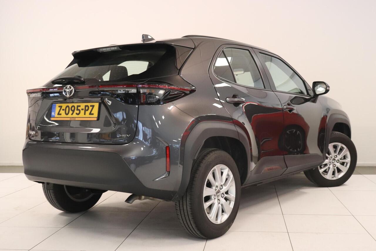 Toyota YARIS Cross 1.5 Hybrid 115 Active | Camera | Adaptieve Cruise control | Climate control | AppleCarplay AndroidAuto Navigatie | Lichtmetaal |