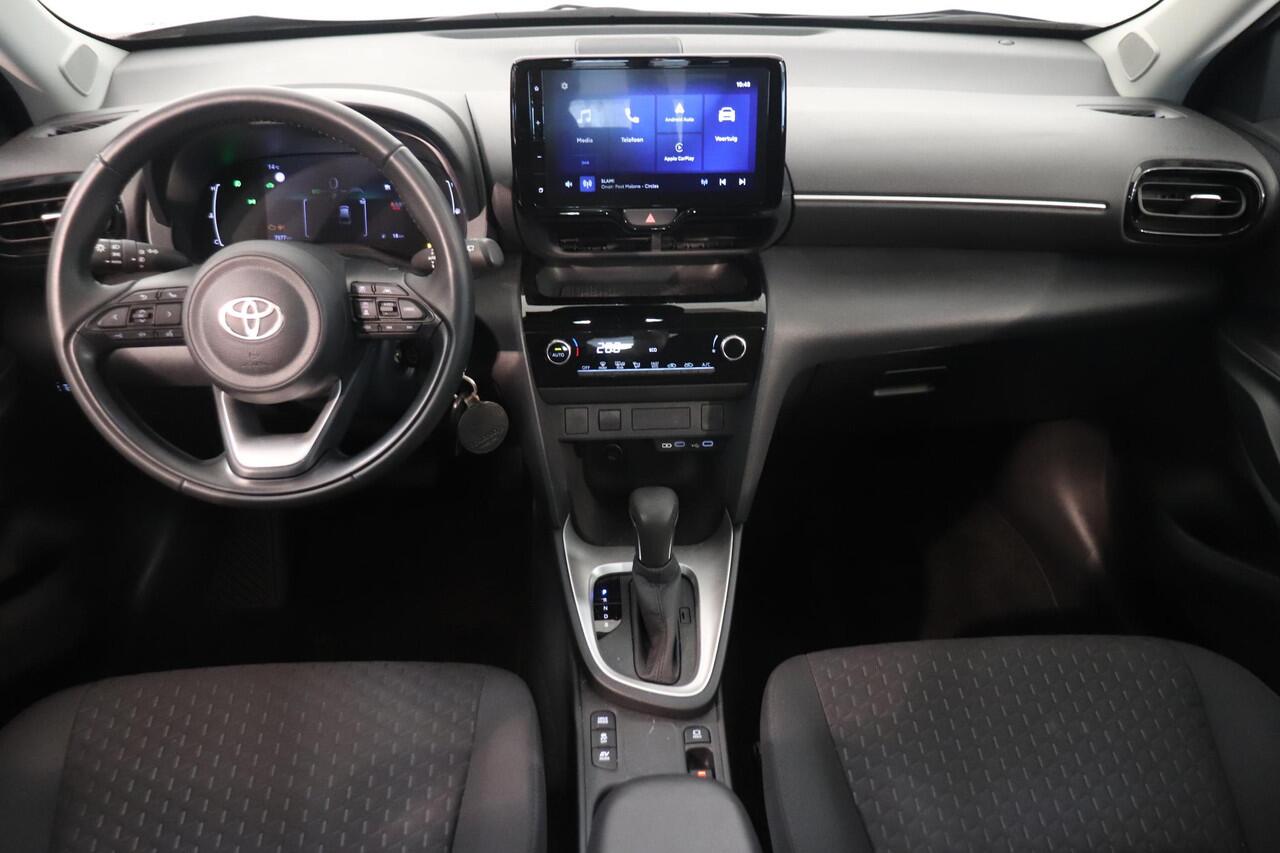 Toyota YARIS Cross 1.5 Hybrid 115 Active | Camera | Adaptieve Cruise control | Climate control | AppleCarplay AndroidAuto Navigatie | Lichtmetaal |