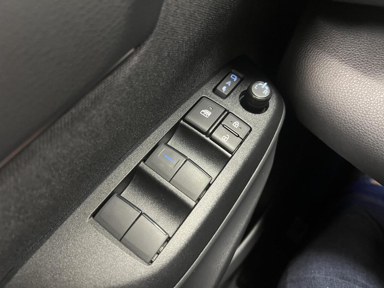 Toyota YARIS Cross 1.5 Hybrid GR Sport Bi-Tone