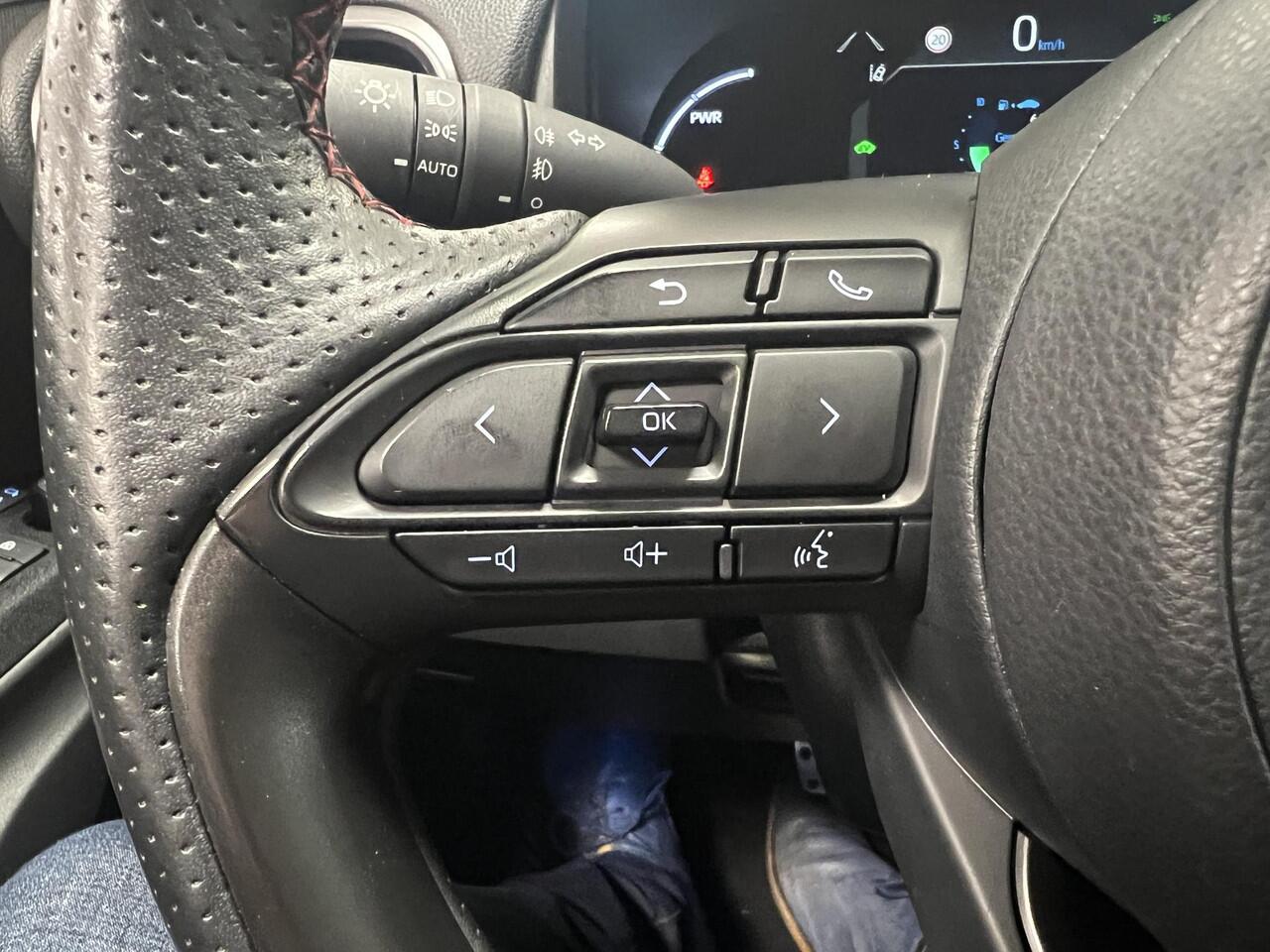 Toyota YARIS Cross 1.5 Hybrid GR Sport Bi-Tone