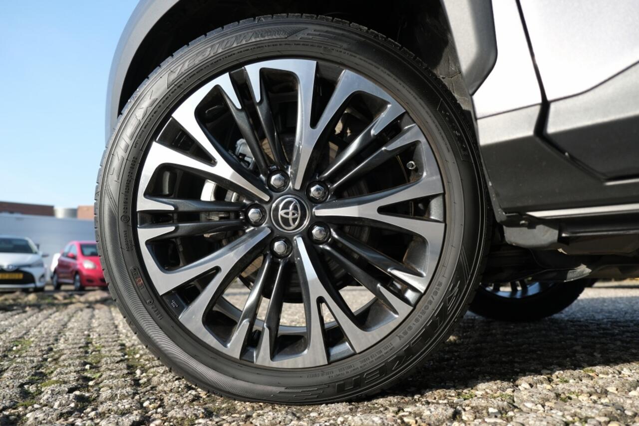 Toyota YARIS Cross 1.5 Hybrid Executive Automaat | Draadloos laden telefoon | Head-