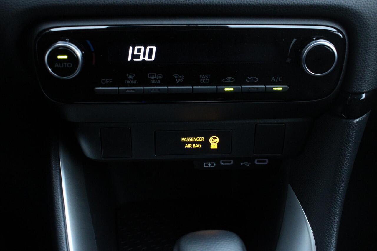 Toyota YARIS 1.5 Hybrid 115PK Business, CAMERA, CARPLAY, 20DKM