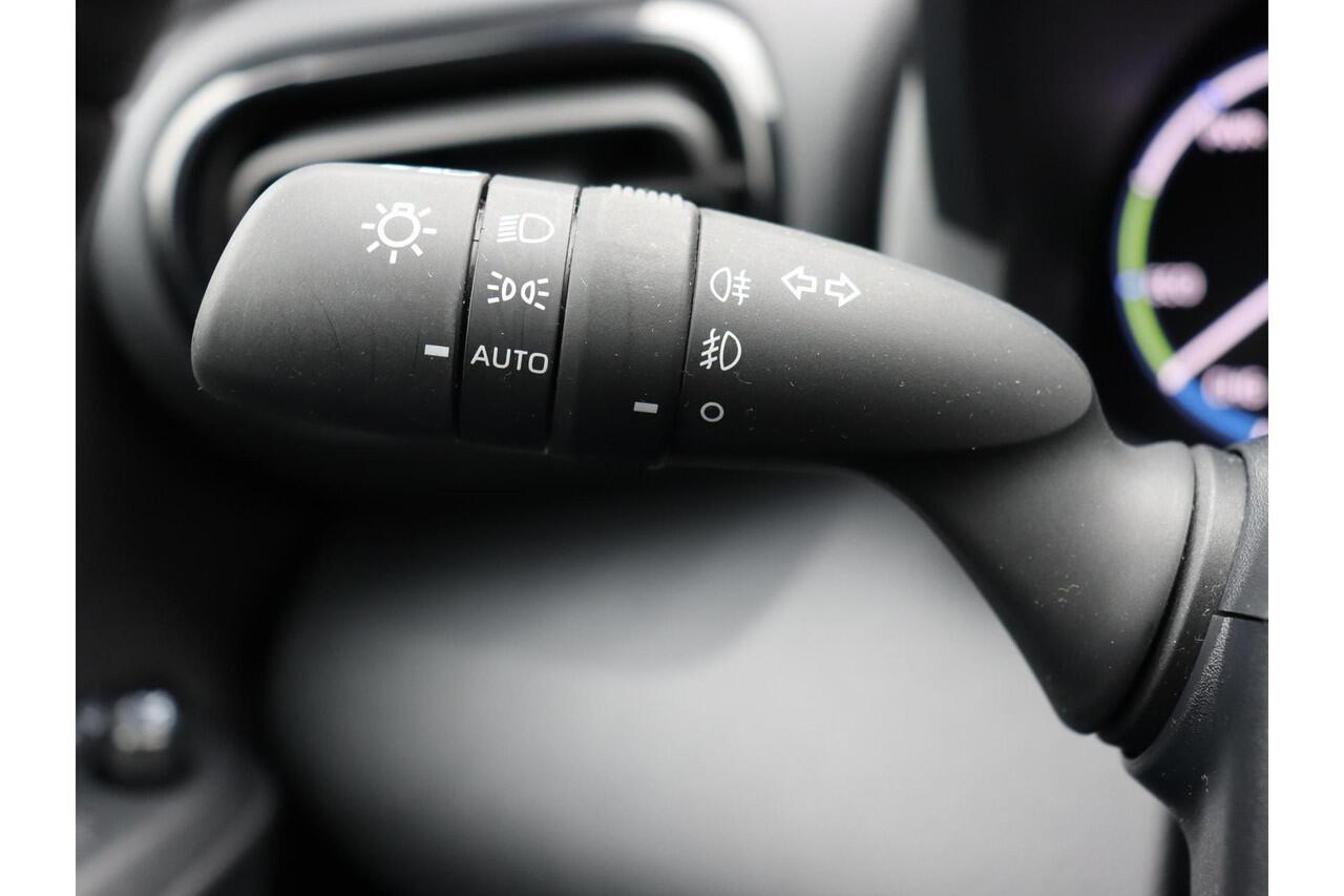 Toyota YARIS 1.5 Hybrid 130 Executive 130 PK 1e eigenaar Apple Carplay, Android auto, Adaptieve cruise control.