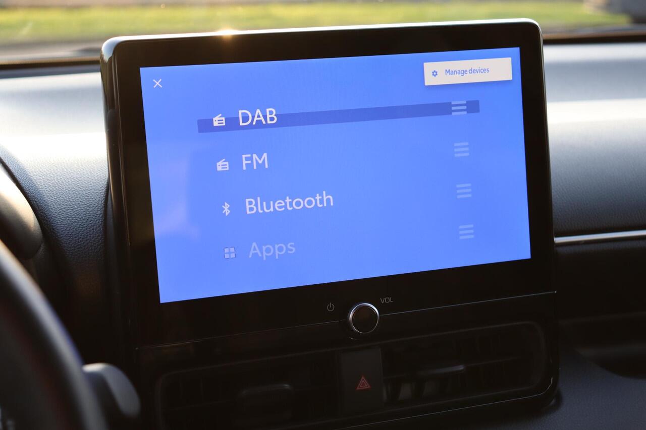 Toyota YARIS 1.5 Hybrid 130 Executive 130 PK 1e eigenaar Apple Carplay, Android auto, Adaptieve cruise control.