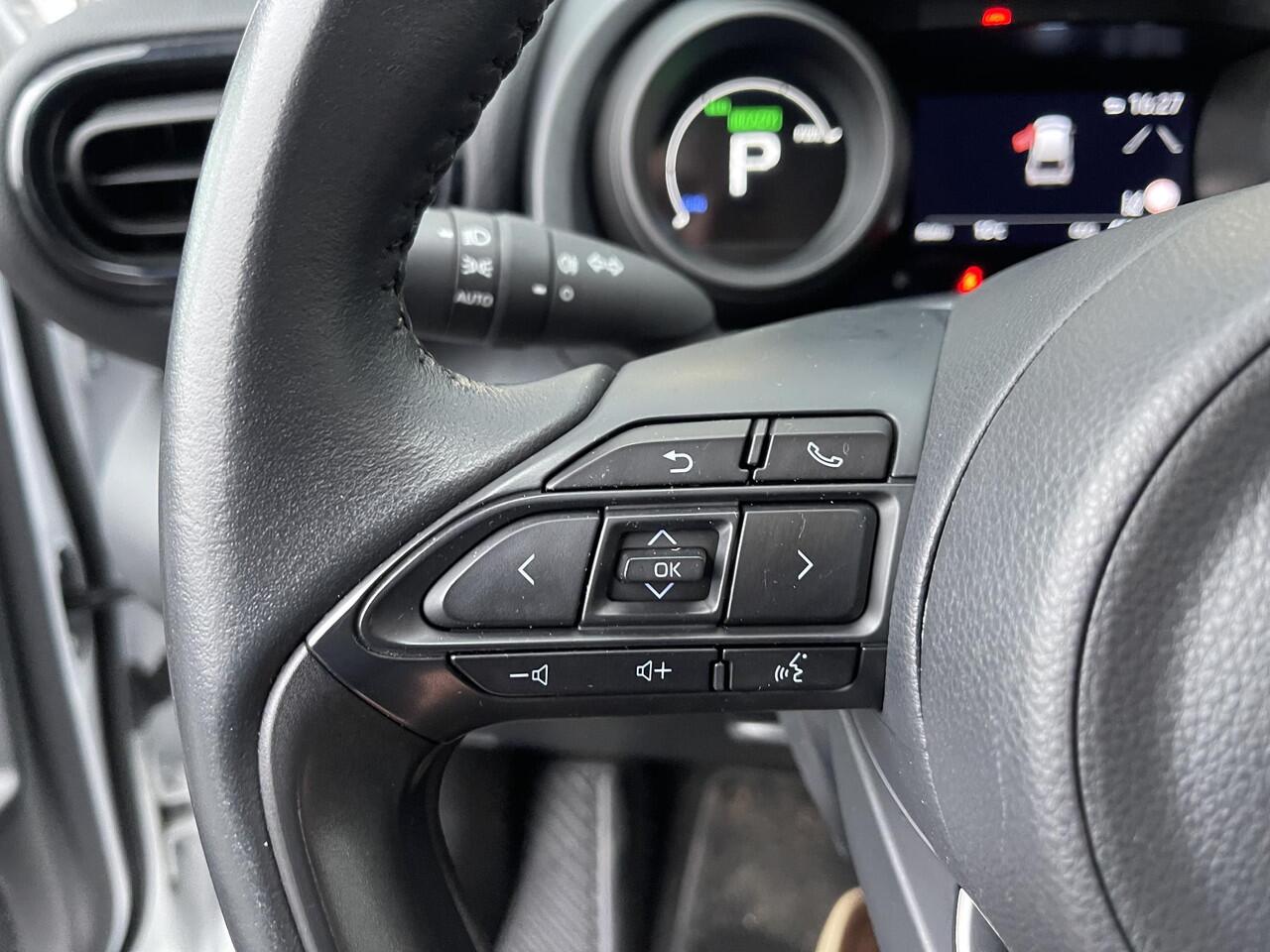 Toyota YARIS Cross 1.5 Hybrid Active | Airco | Parkeercamera | Climate Control