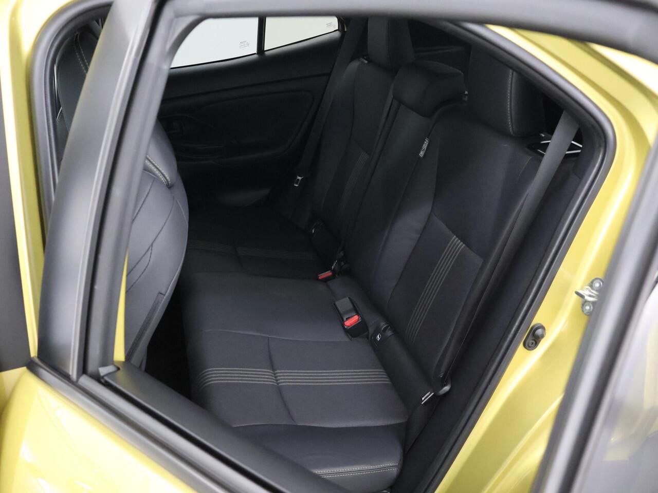 Toyota YARIS Cross 1.5 Hybrid Adventure | Trekhaak | Navigatie | JBL Audio | HUD | Parkeercamera | Stoel/Stuurverwarming | Keyless Entry/Go | Apple Carplay/Android Auto |