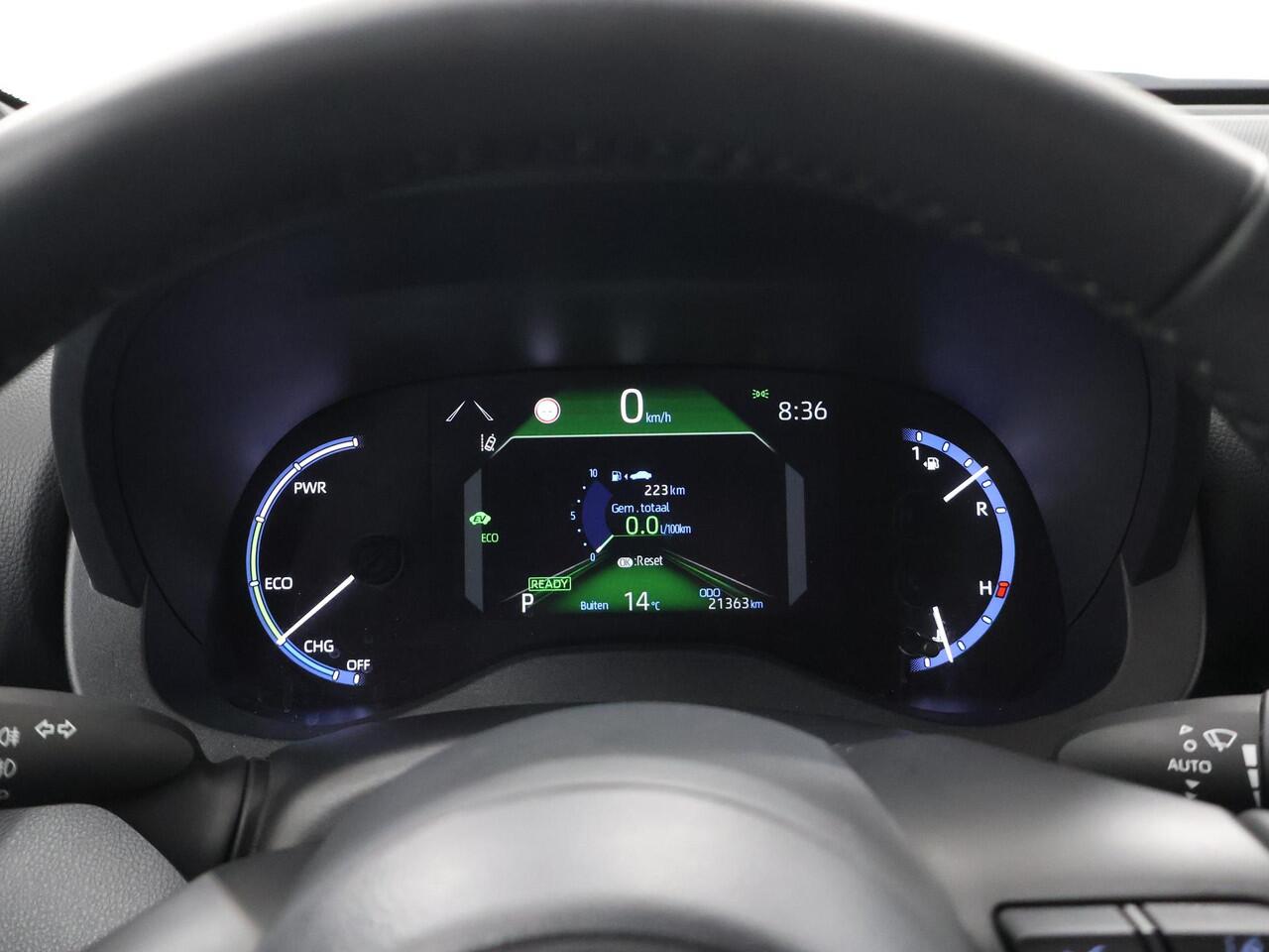 Toyota YARIS Cross 1.5 Hybrid Adventure | Trekhaak | Navigatie | JBL Audio | HUD | Parkeercamera | Stoel/Stuurverwarming | Keyless Entry/Go | Apple Carplay/Android Auto |