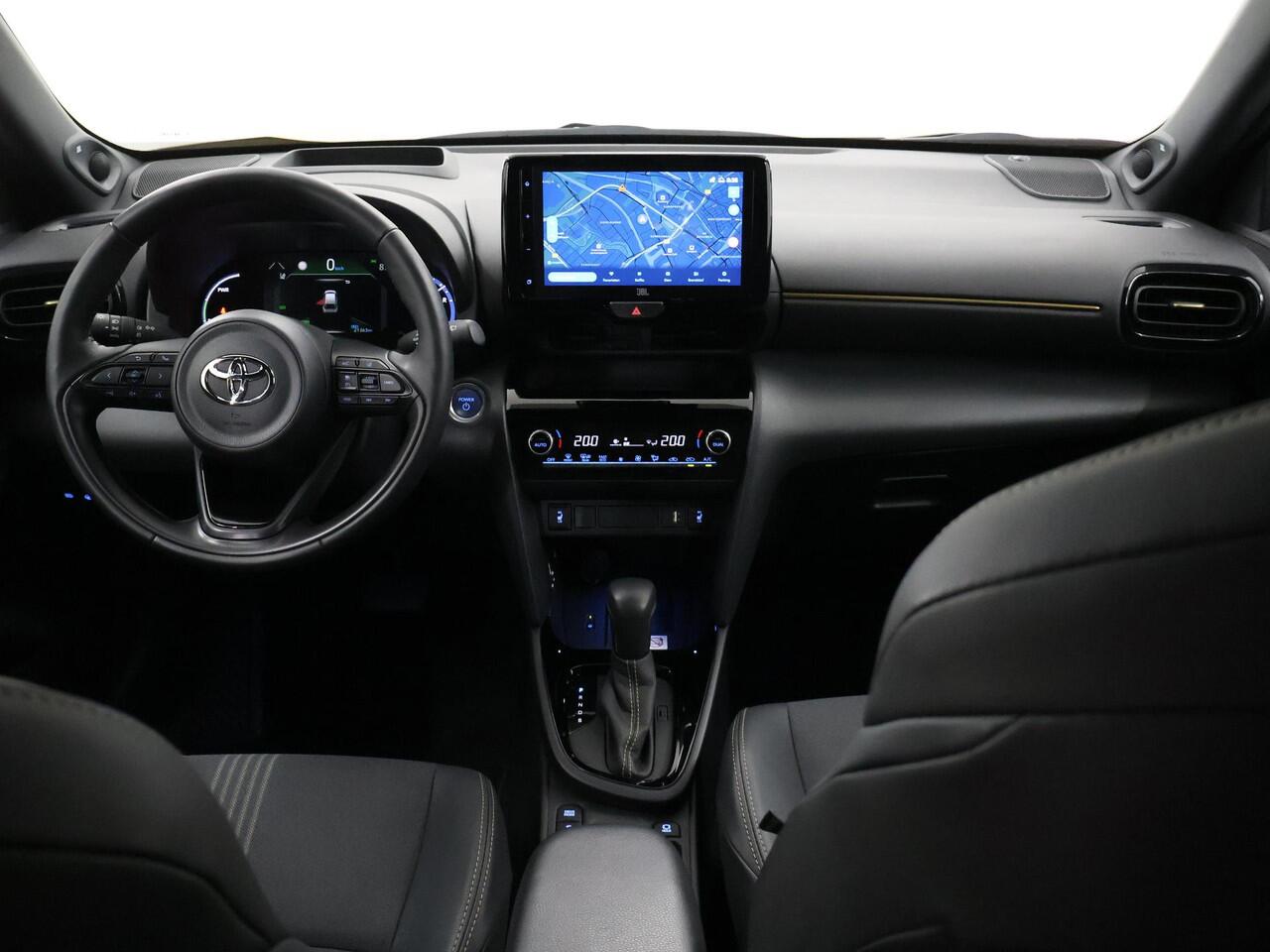 Toyota YARIS Cross 1.5 Hybrid Adventure | Trekhaak | Navigatie | JBL Audio | HUD | Parkeercamera | Stoel/Stuurverwarming | Keyless Entry/Go | Apple Carplay/Android Auto |