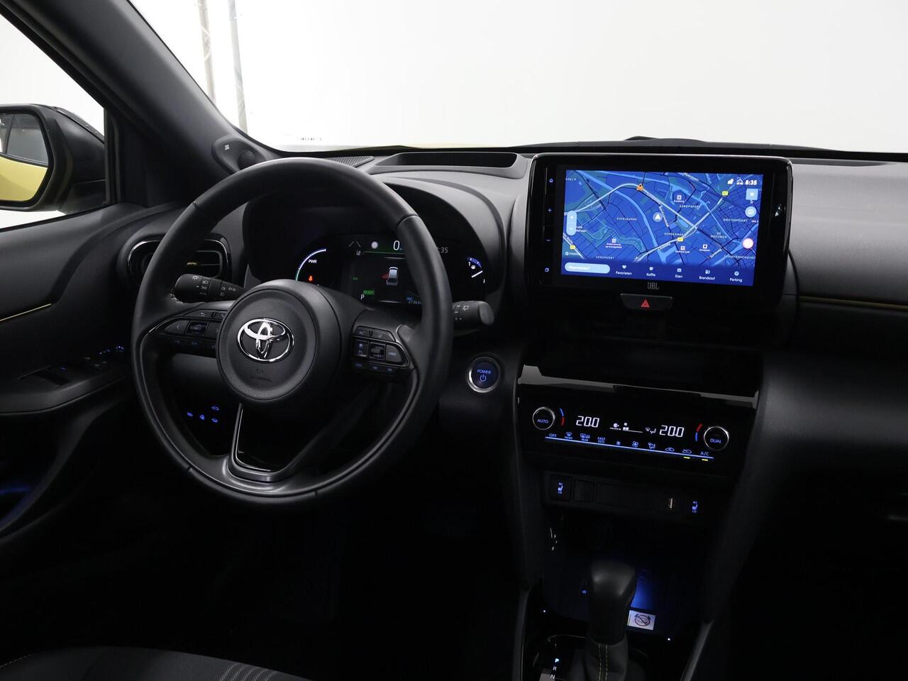 Toyota YARIS Cross 1.5 Hybrid Adventure | Trekhaak | Navigatie | JBL Audio | HUD | Parkeercamera | Stoel/Stuurverwarming | Keyless Entry/Go | Apple Carplay/Android Auto |
