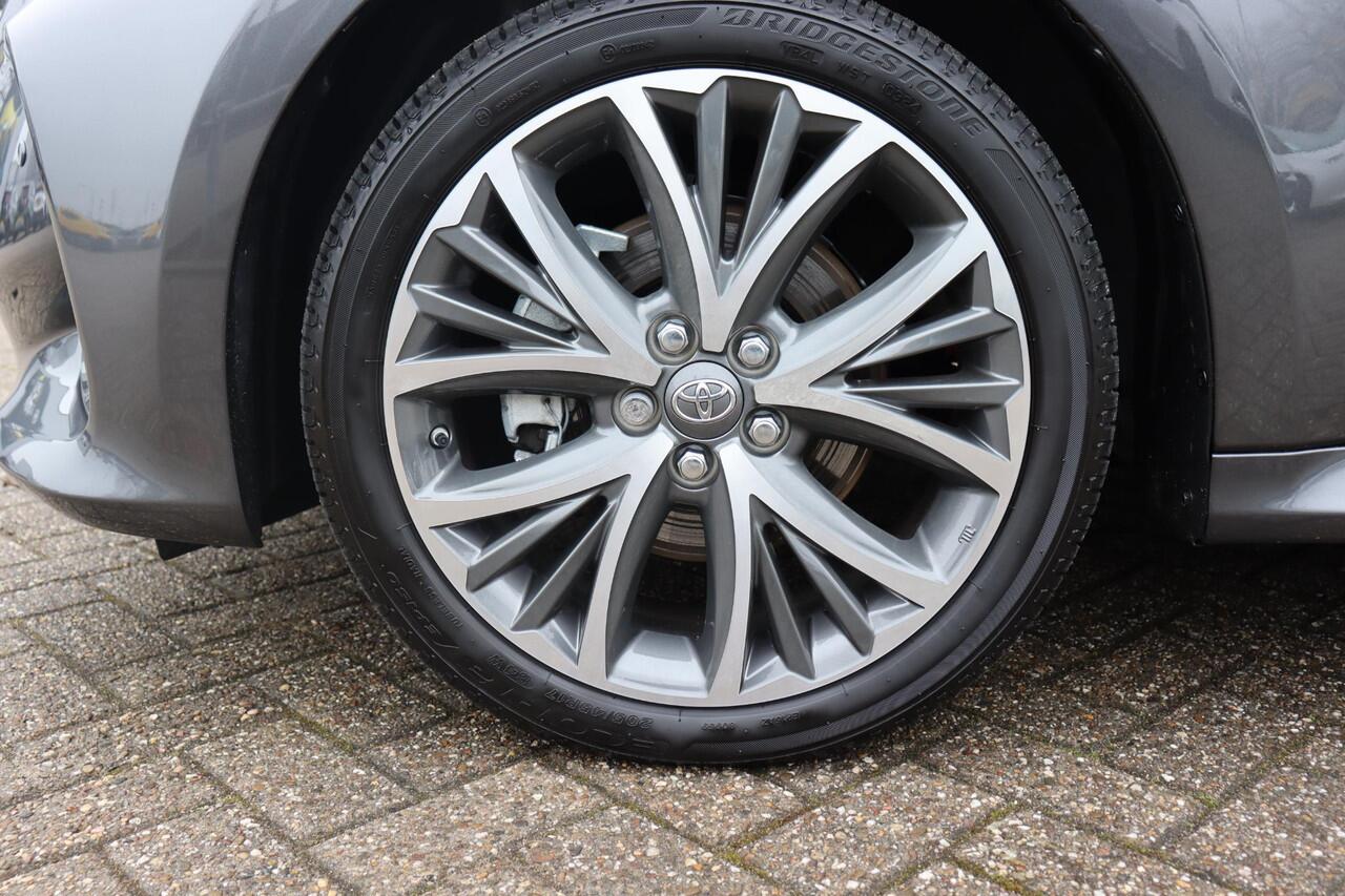 Toyota YARIS 1.5 Hybrid 130 Executive, Premium Pack , Panoramadak , Stoel- en stuurverwarming , Head-Up Dispay