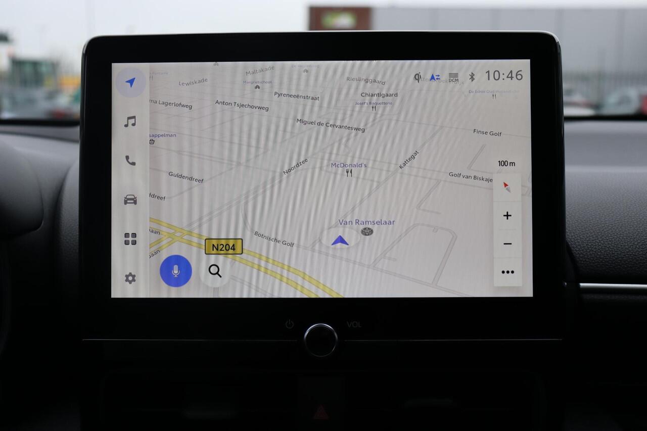 Toyota YARIS 1.5 Hybrid 130 Executive, Premium Pack , Panoramadak , Stoel- en stuurverwarming , Head-Up Dispay