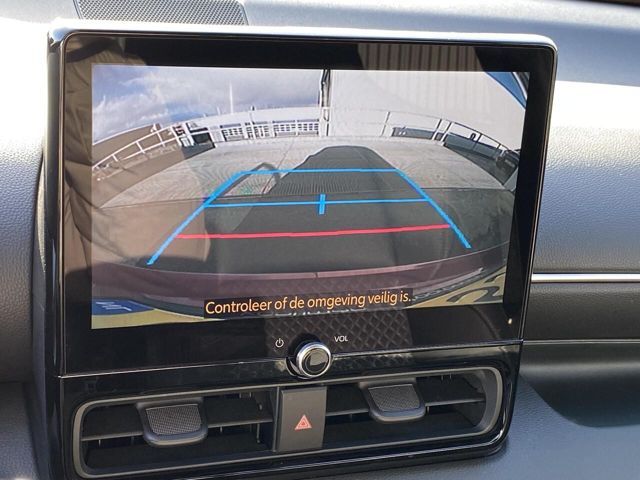 Toyota YARIS 1.5 Hybrid 130 Executive Mega veel luxe, NL-auto, Dodehoekdetectie, stoel- & stuurverwarming, navigatie Apple CarPlay/Android Auto, parkeersensoren v&a, ACC