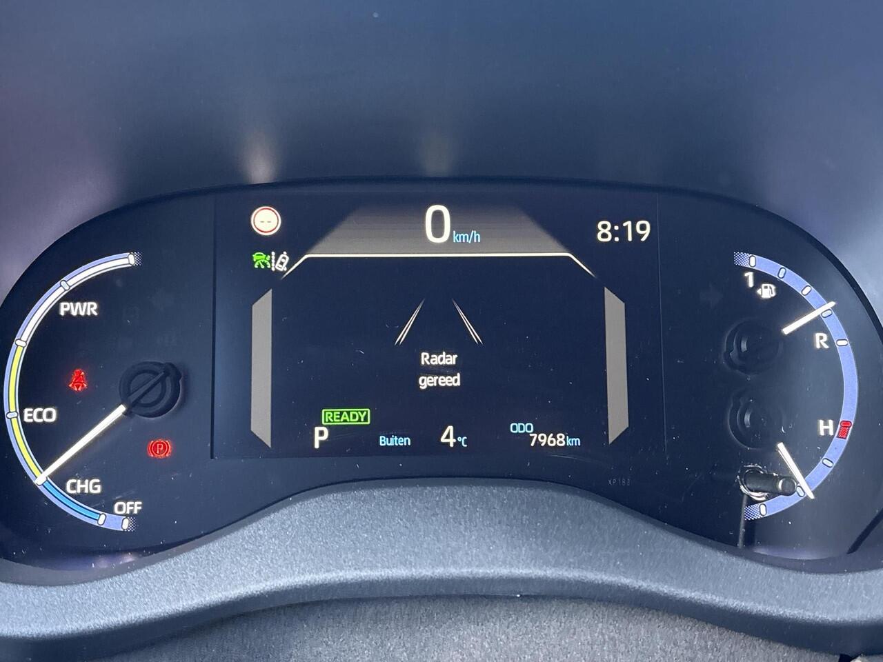 Toyota YARIS Cross 1.5 Hybrid Executive **DODEHOEK DETECTIE/ STUURVERWARMING/ PARKEERSENSOREN**