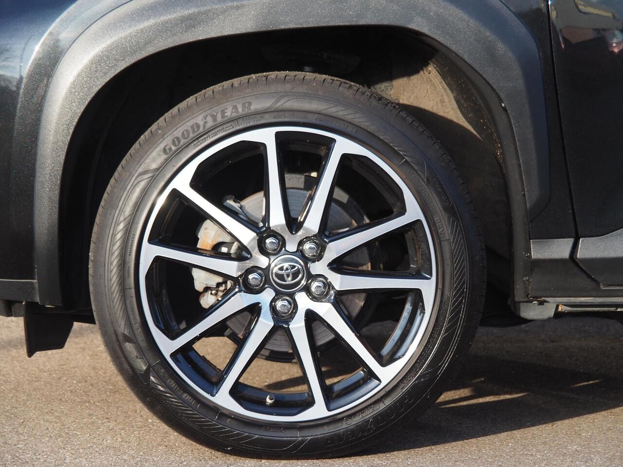 Toyota YARIS Cross 1.5 Hybrid GR Sport|Panoramadak|Navi|Carplay