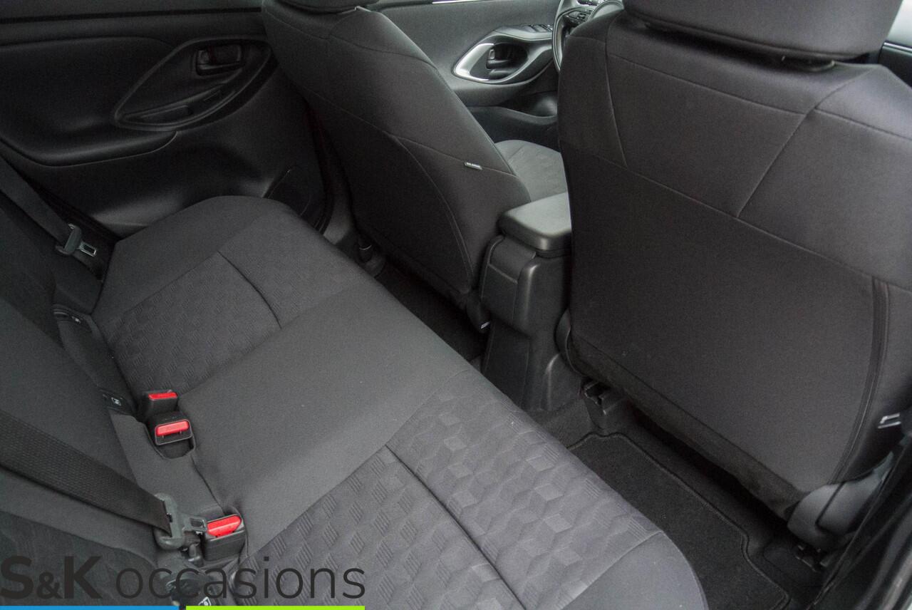 Toyota YARIS 1.5 Hybrid 115 Comfort Black Edition