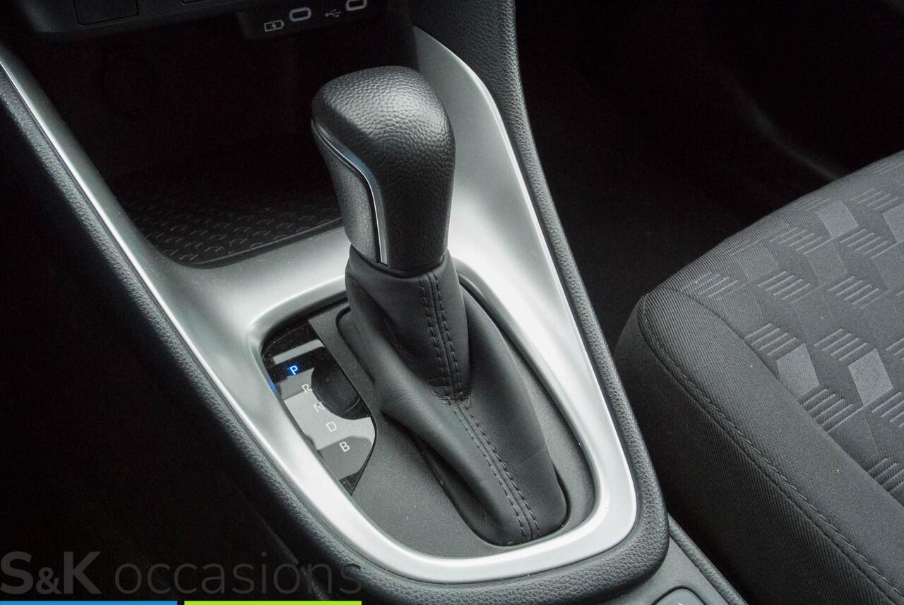 Toyota YARIS 1.5 Hybrid 115 Comfort Black Edition