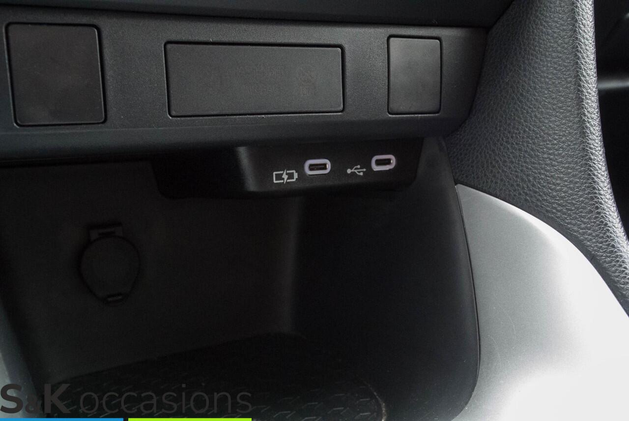 Toyota YARIS 1.5 Hybrid 115 Comfort Black Edition