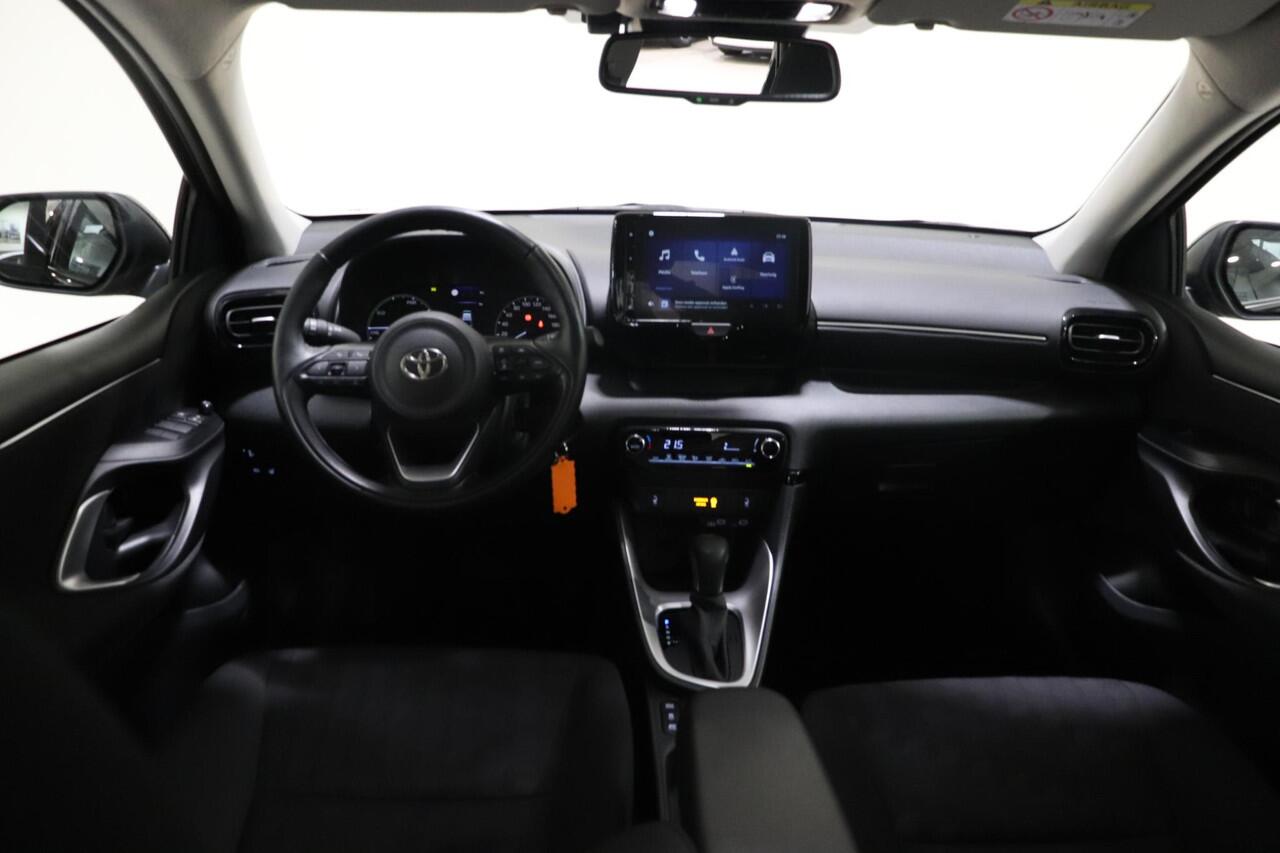 Toyota YARIS 1.5 Hybrid 115 Active, Stuur & Stoelverwarming, Apple Carplay/Android Auto!
