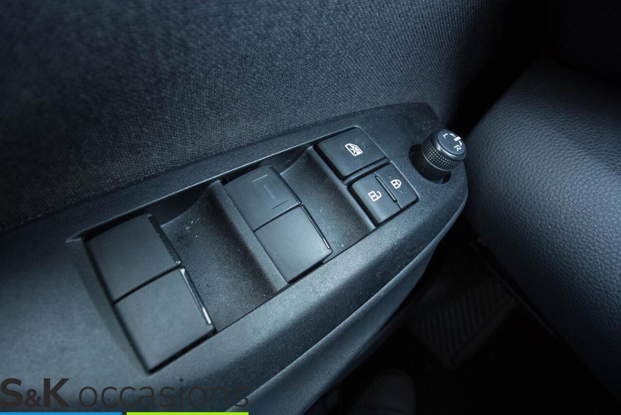 Toyota YARIS 1.5 Hybrid 115 Business ACC Keyless CarPlay