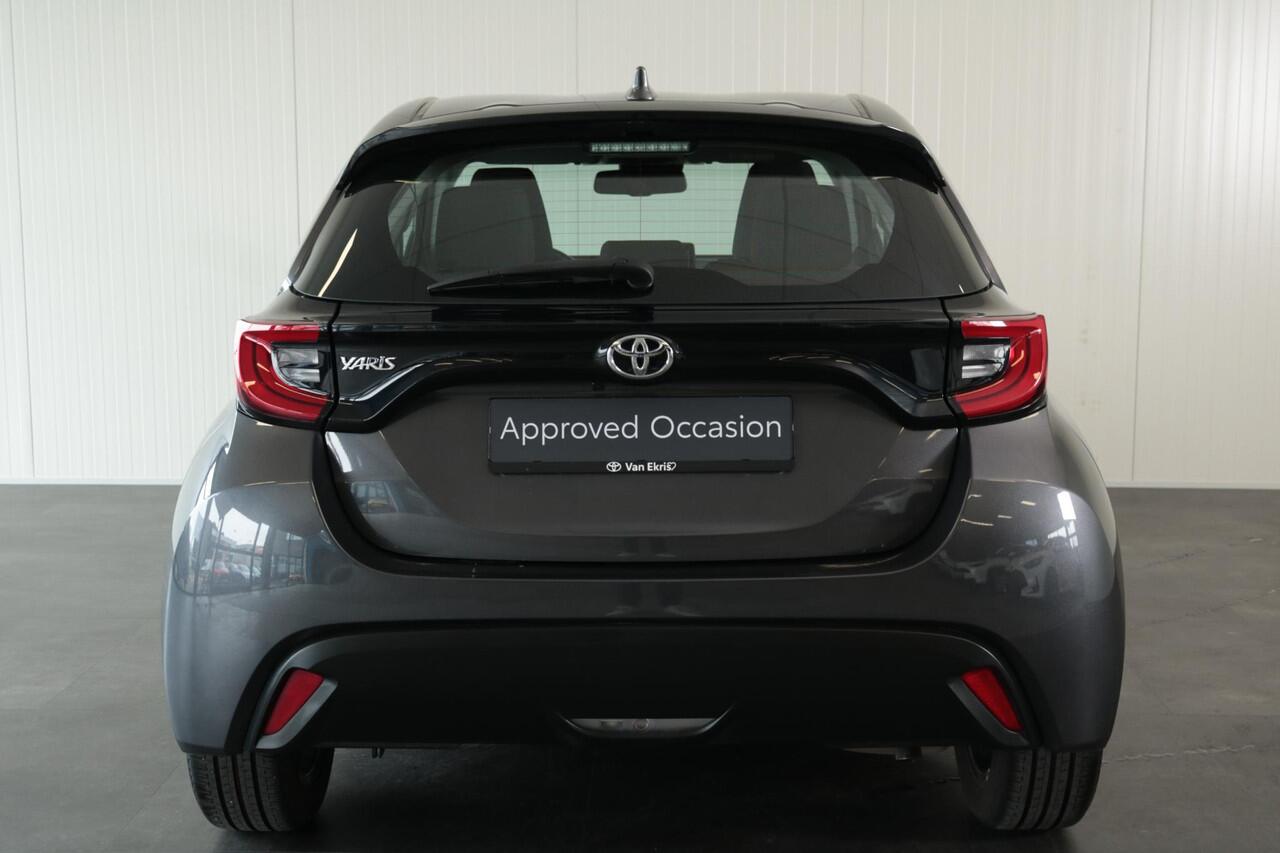 Toyota YARIS 1.5 VVT-i Dynamic Limited, Handgeschakeld, Stoel & Stuurverwarming, Keyless, Camera!