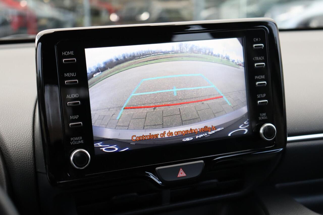 Toyota YARIS 1.5 VVT-i Dynamic Limited, Handgeschakeld, Stoel & Stuurverwarming, Keyless, Camera!