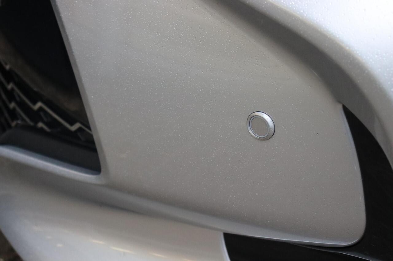 Toyota YARIS 1.5 Hybrid 130 GR Sport, Head-Up Display , Stoel- en stuurverwarming