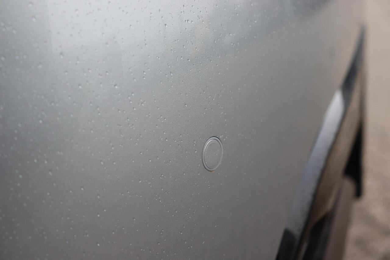 Toyota YARIS 1.5 Hybrid 130 GR Sport, Head-Up Display , Stoel- en stuurverwarming