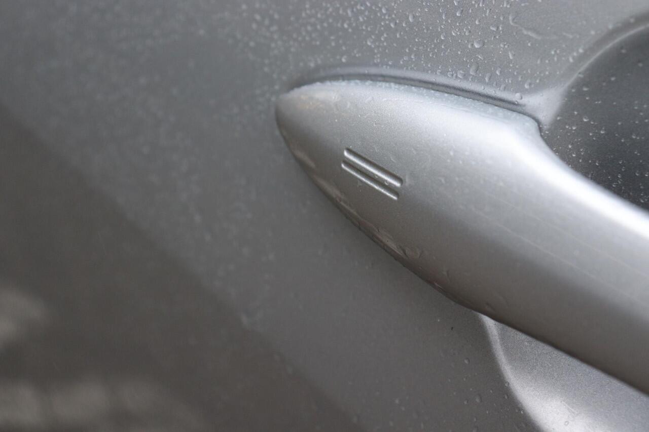 Toyota YARIS 1.5 Hybrid 130 GR Sport, Head-Up Display , Stoel- en stuurverwarming