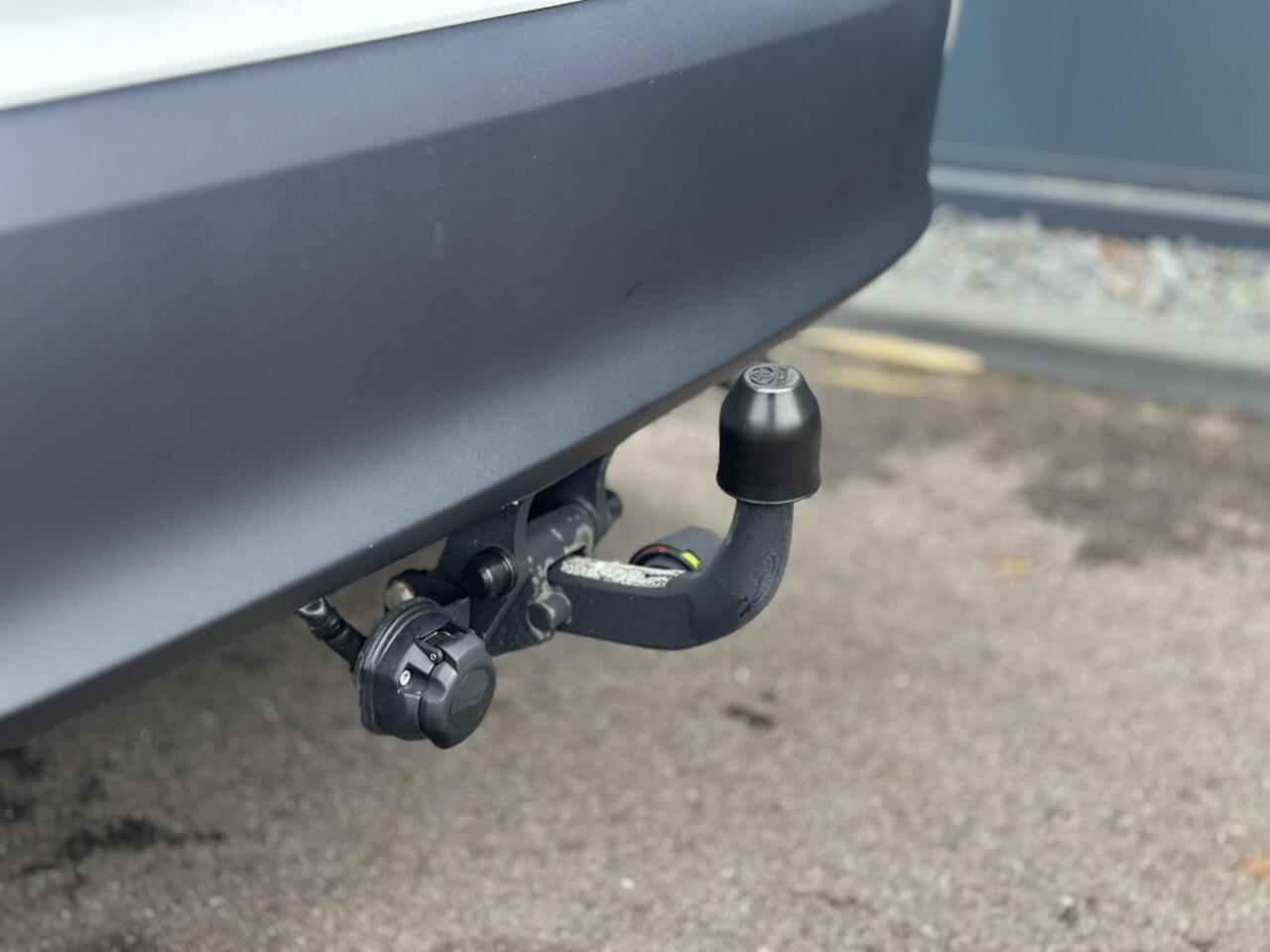 Toyota YARIS Cross 1.5 Hybrid 115 First 1e eigenaar / NL Auto / Trekhaak / Navi