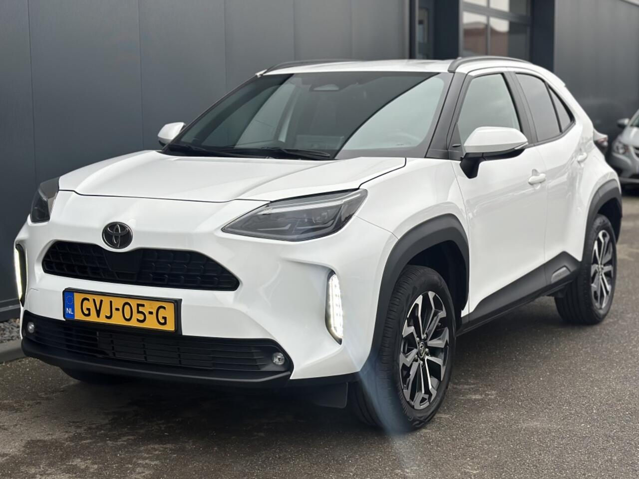 Toyota YARIS Cross 1.5 Hybrid 115 First 1e eigenaar / NL Auto / Trekhaak / Navi