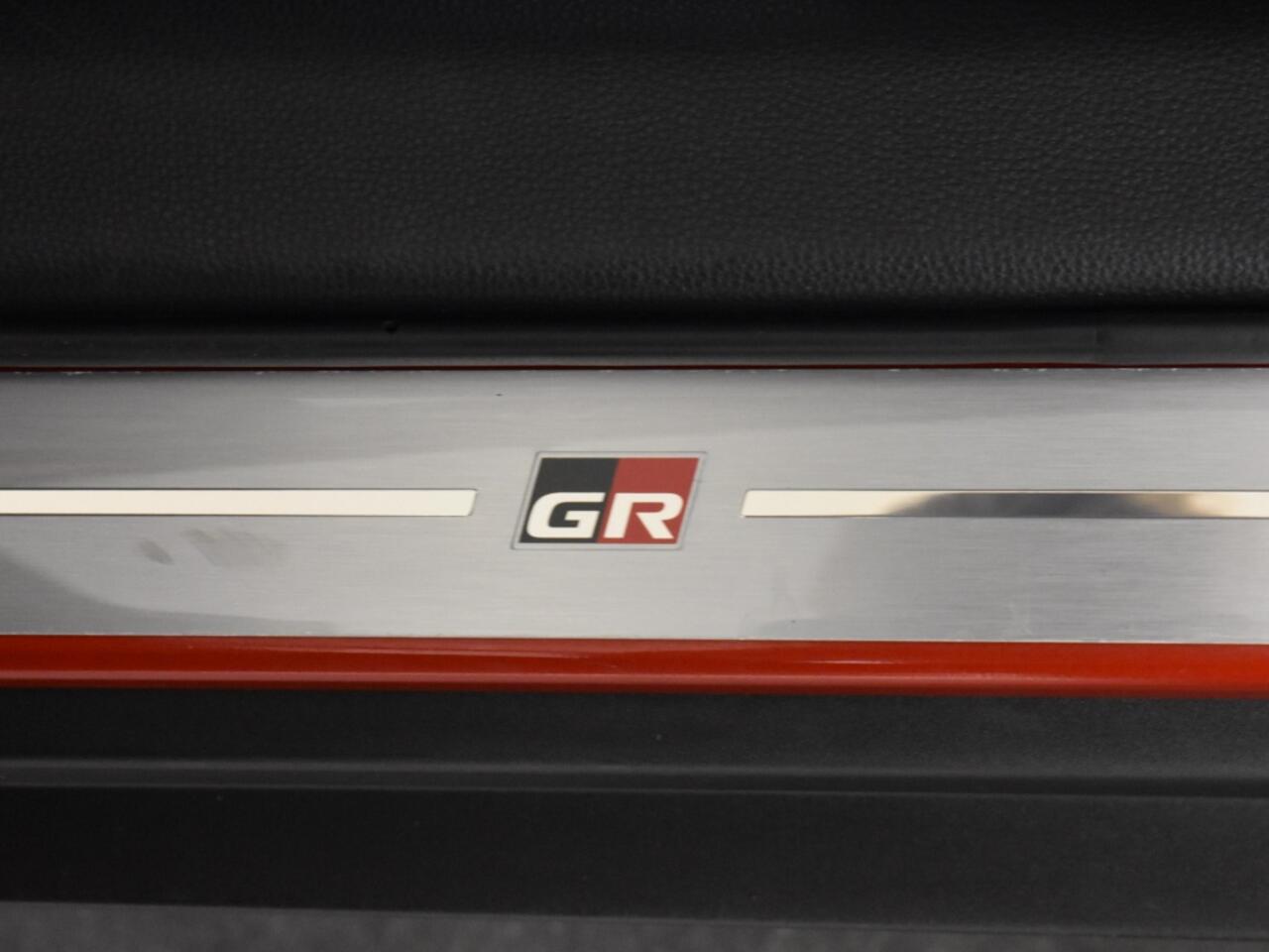 Toyota YARIS Cross 1.5 Hybrid GR Sport | Full options |