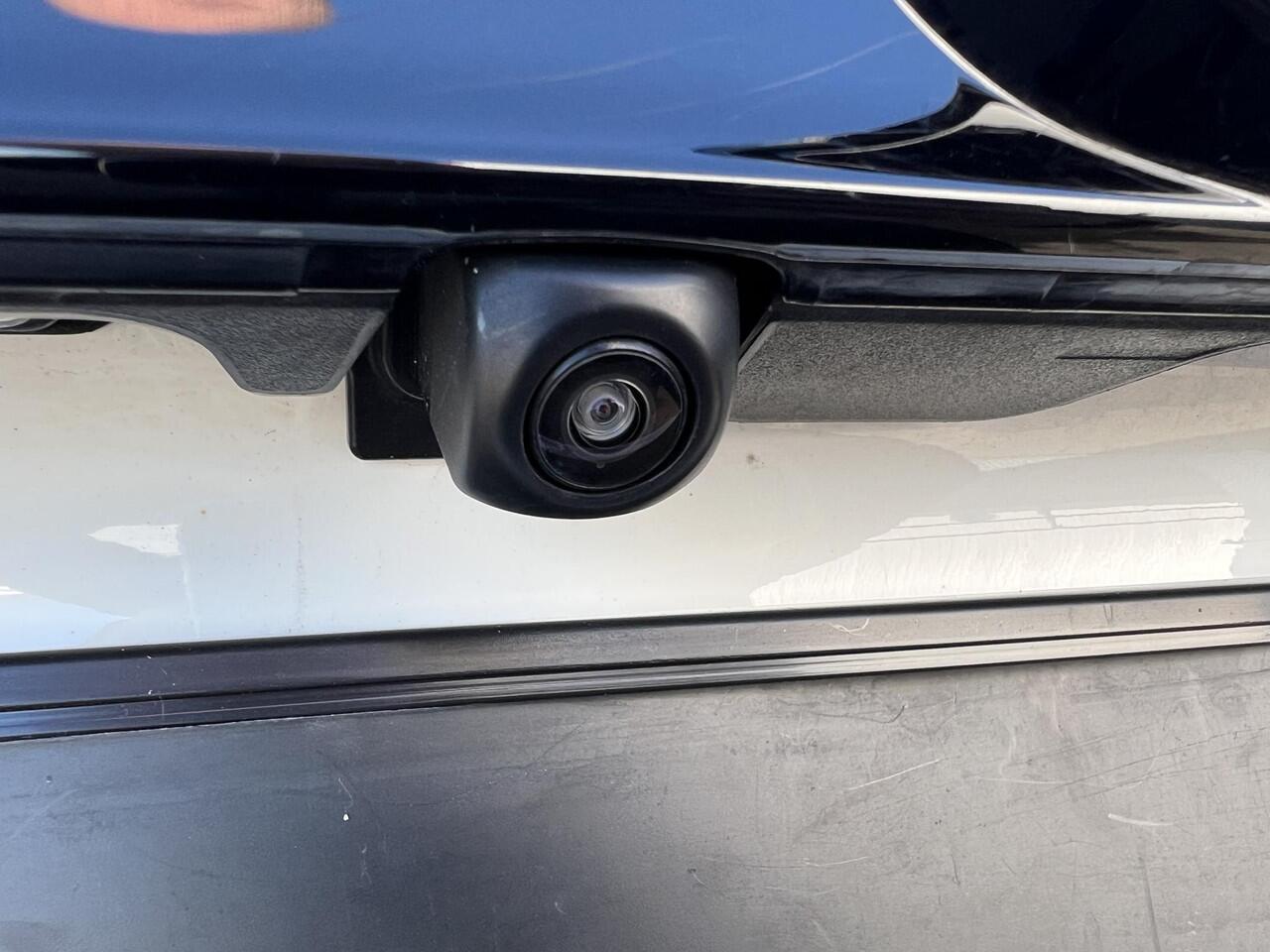 Toyota YARIS Cross 1.5 Hybrid Business Dynamic Android auto Navigatie, Parkeersensoren voor + achter, LMV, Apple Carplay en/of , Adaptieve cruise control