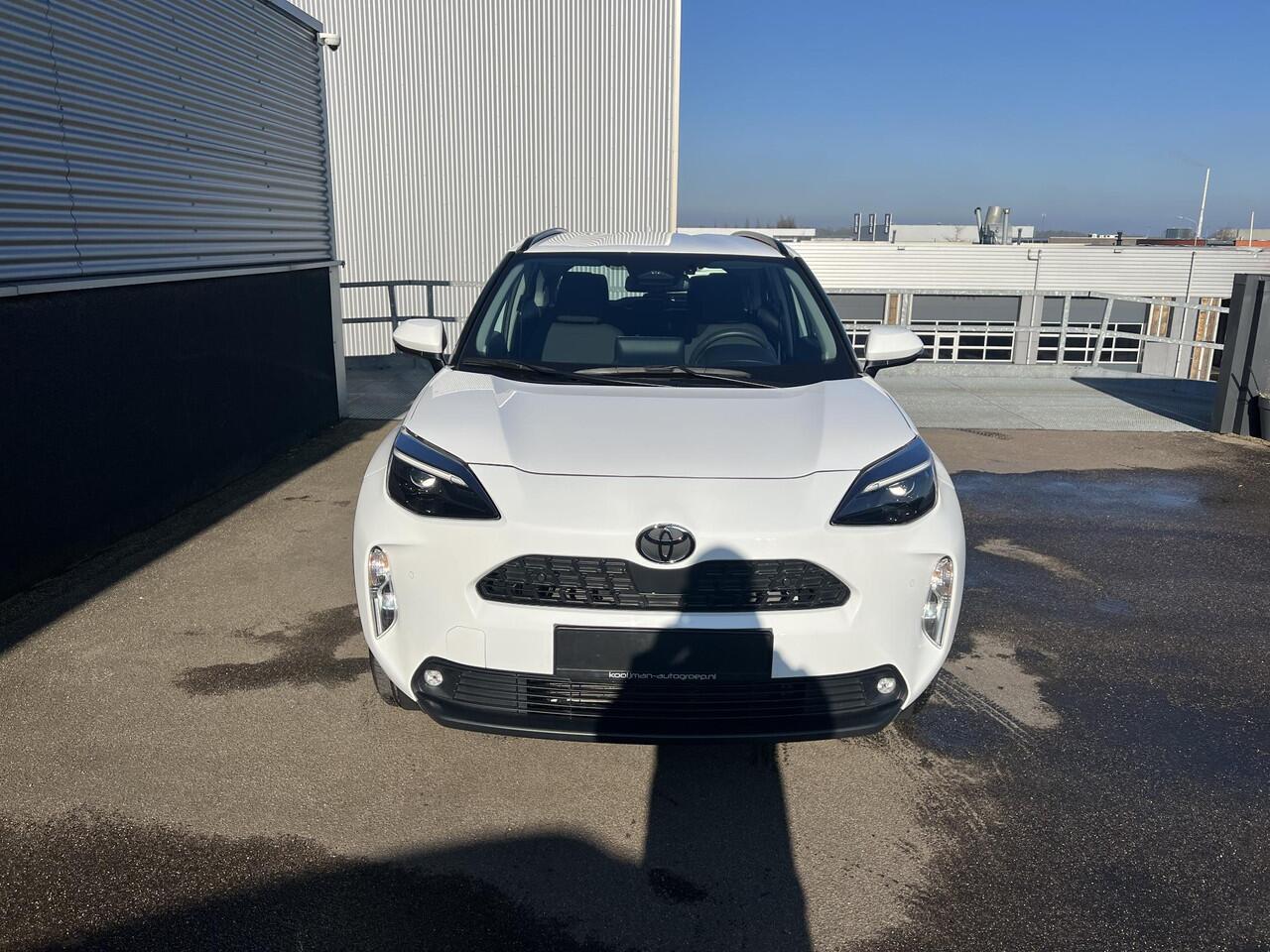 Toyota YARIS Cross 1.5 Hybrid Business Dynamic Android auto Navigatie, Parkeersensoren voor + achter, LMV, Apple Carplay en/of , Adaptieve cruise control