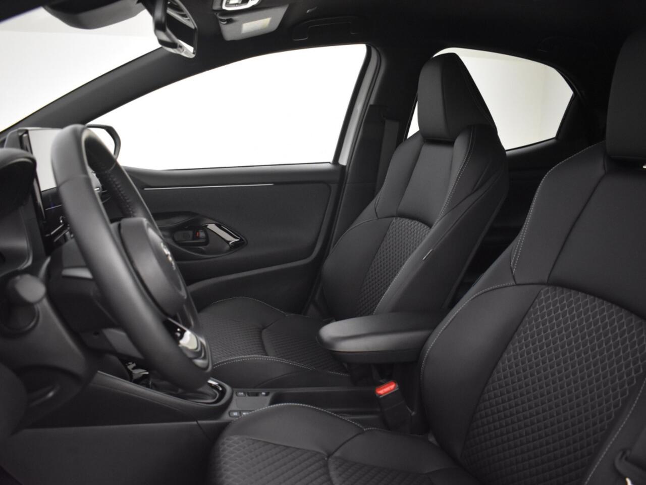 Toyota YARIS 1.5 Hybrid 130 Executive | JBL | PDC V+A | Head Up