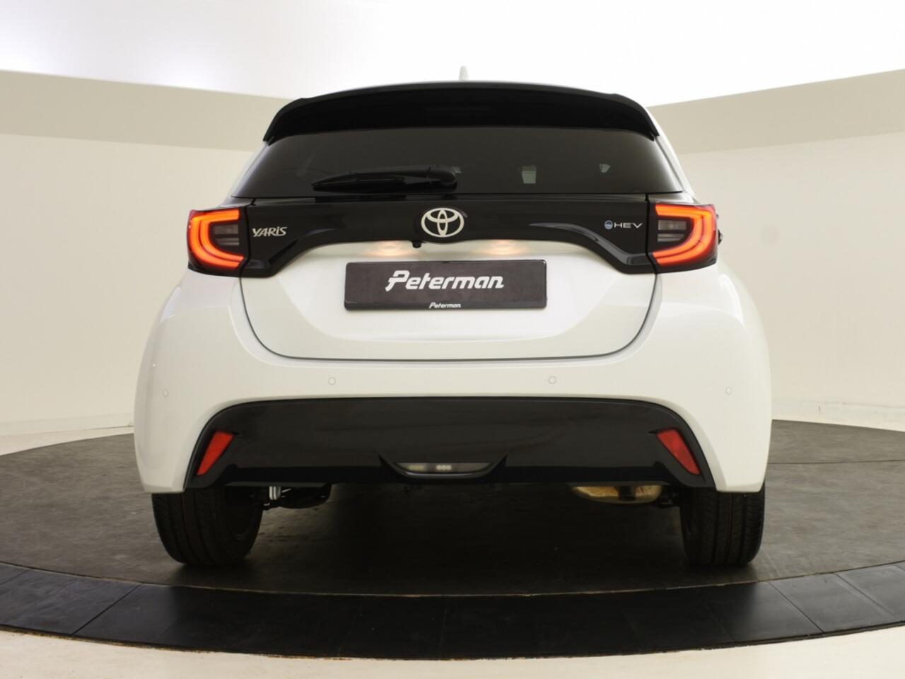 Toyota YARIS 1.5 Hybrid 130 Executive | JBL | PDC V+A | Head Up