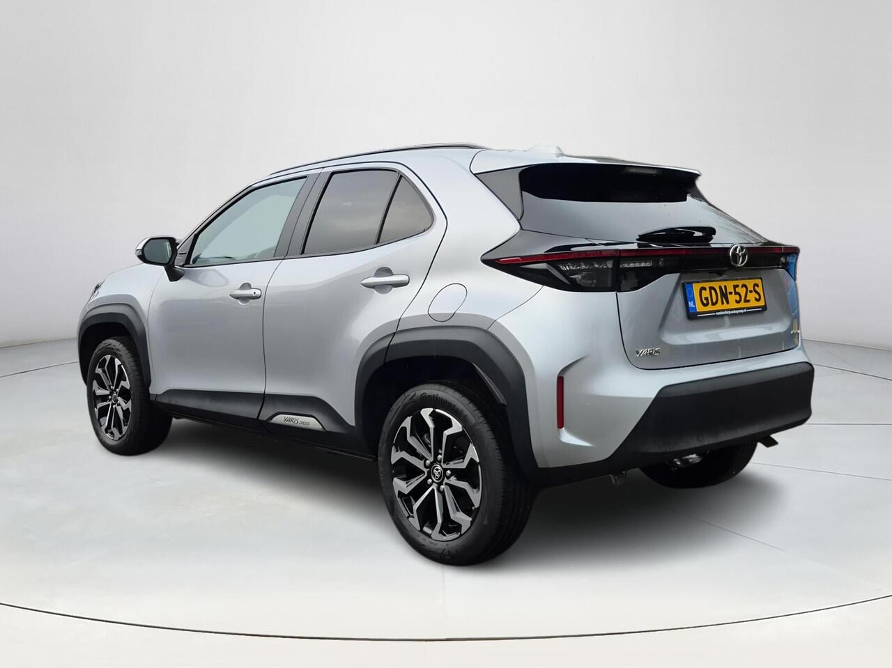 Toyota YARIS Cross 1.5 Hybrid 115 First Edition | Navigatie | Apple CarPlay/Android auto | Achteruitrijcamera