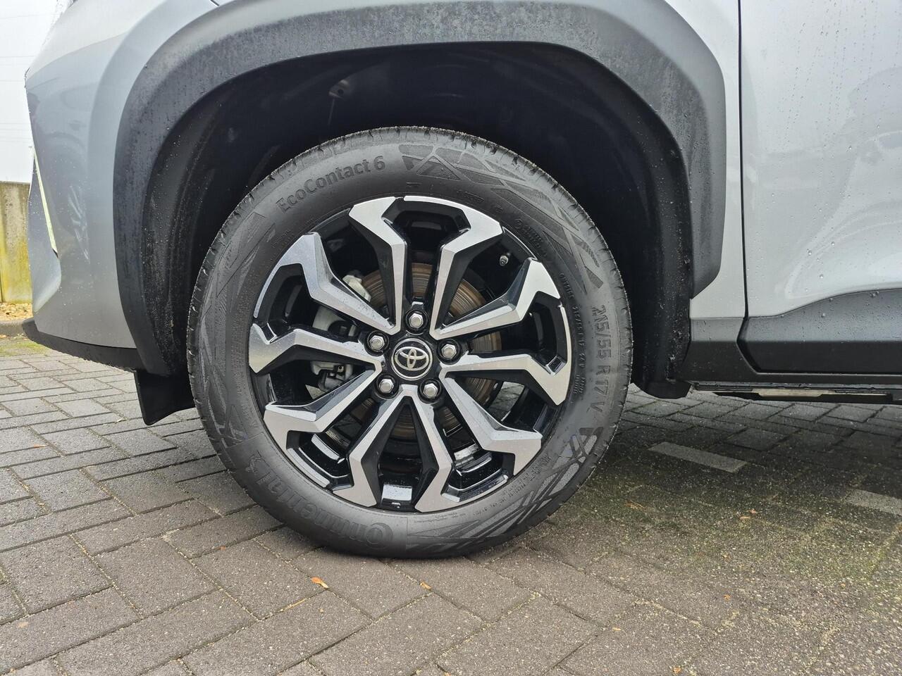 Toyota YARIS Cross 1.5 Hybrid 115 First Edition | Navigatie | Apple CarPlay/Android auto | Achteruitrijcamera