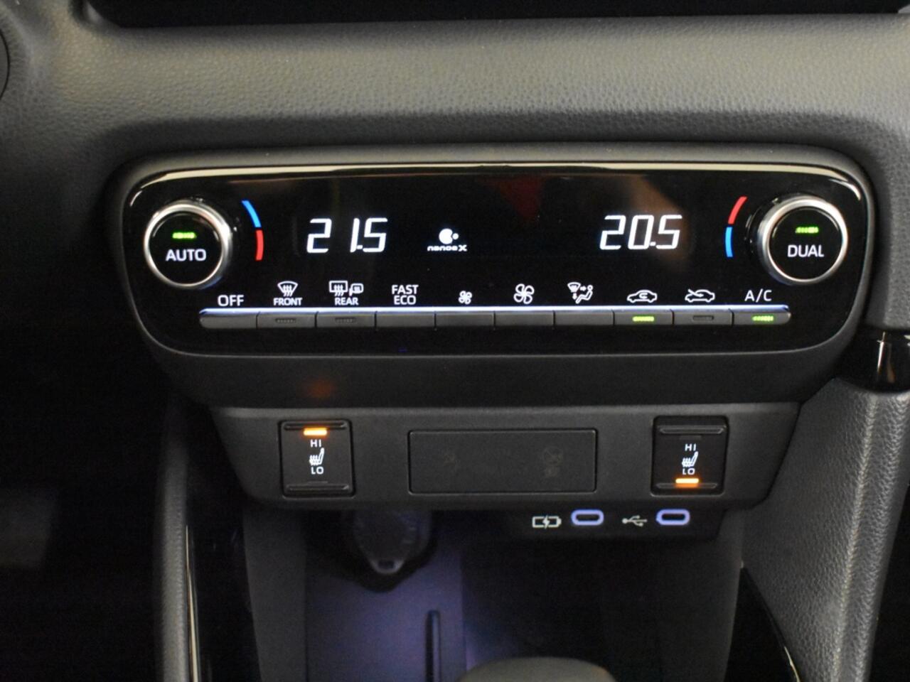 Toyota YARIS 1.5 Hybrid 130 Executive | JBL | PDC V+A | Head Up