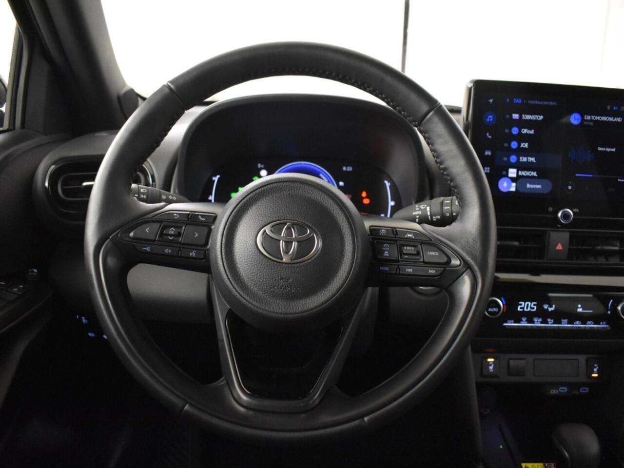Toyota YARIS Cross 1.5 Hybrid 115 Style | stoel + stuurverwarmd | Carplay |