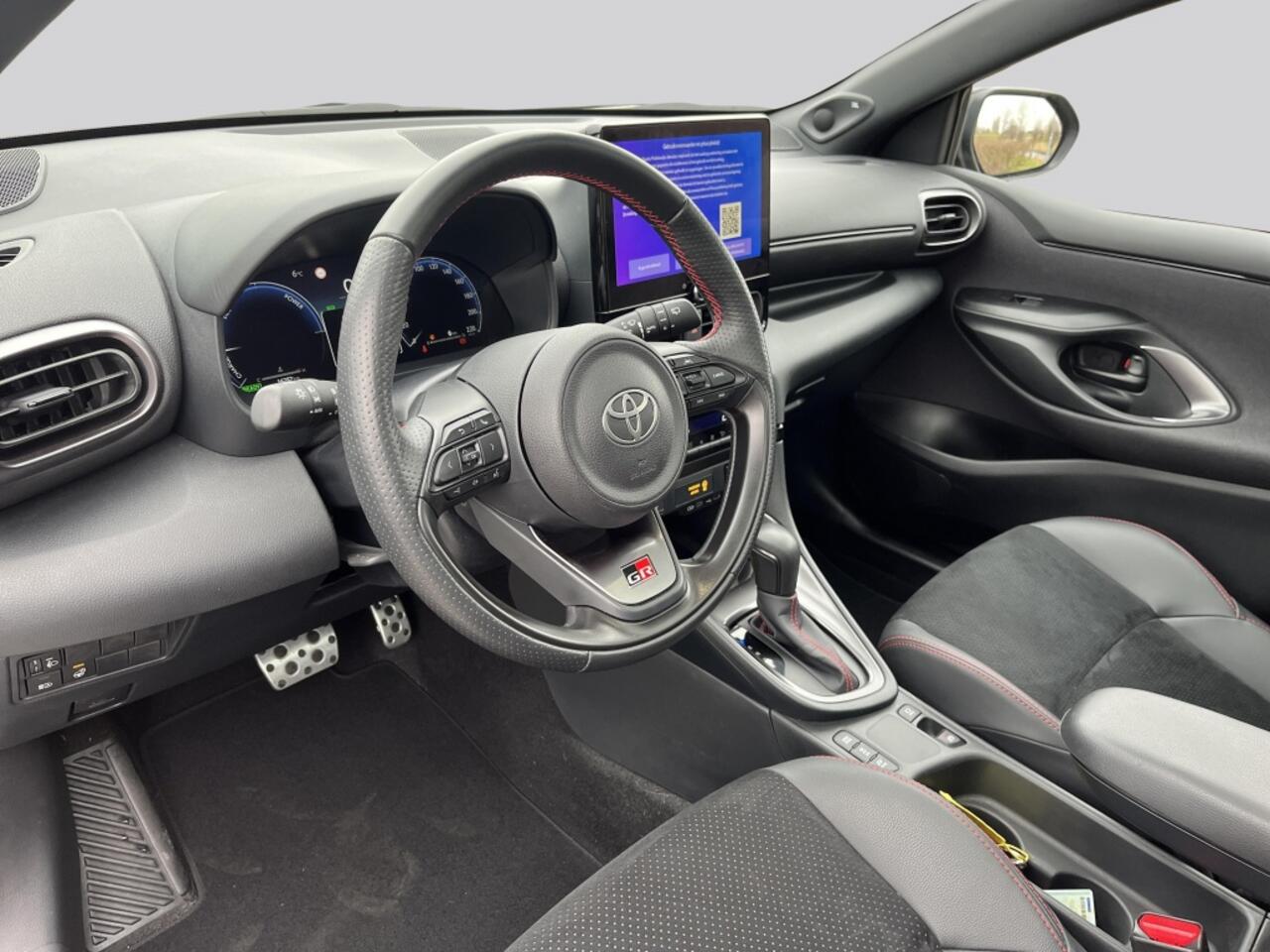 Toyota YARIS 1.5 Hybrid 130 GR Sport