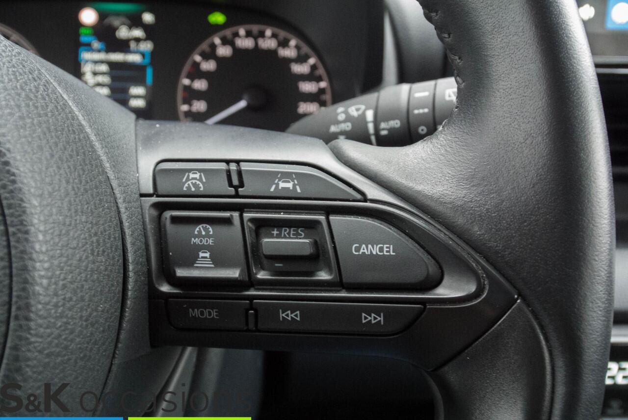 Toyota YARIS 1.5 Hybrid 10j garantie Keyless ACC