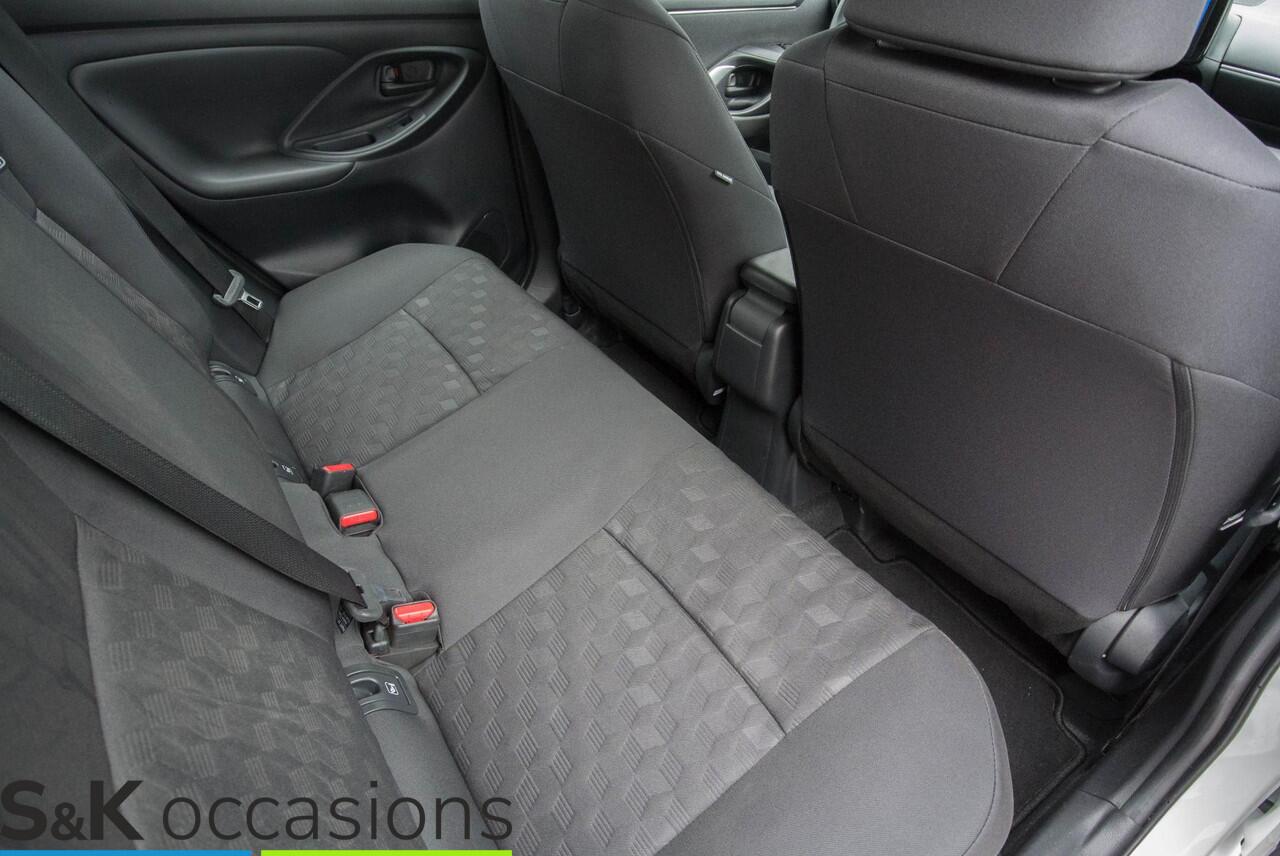 Toyota YARIS 1.5 Hybrid 10j garantie Keyless ACC