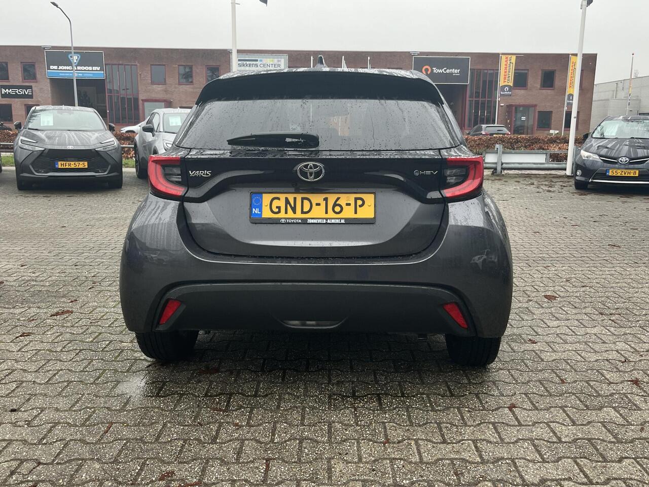 Toyota YARIS 1.5 Hybrid 115 First Edition