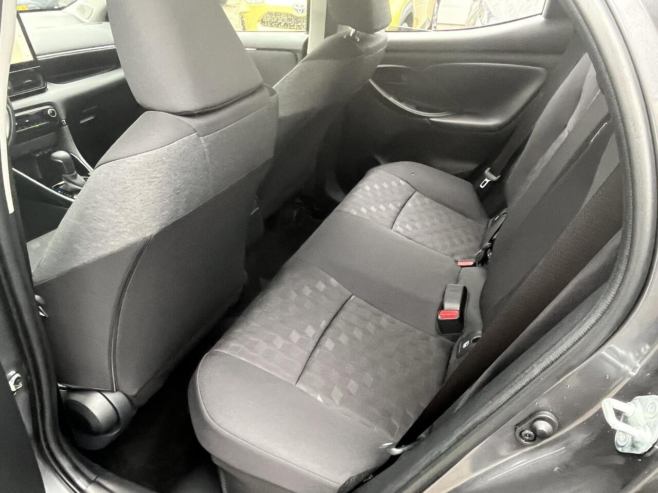 Toyota YARIS 1.5 Hybrid 115 First Edition