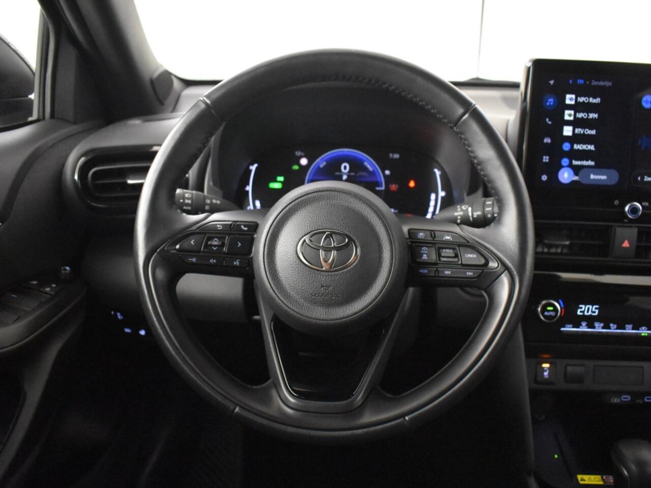 Toyota YARIS Cross 1.5 Hybrid 115 Style | stoel + stuurverwarmd |