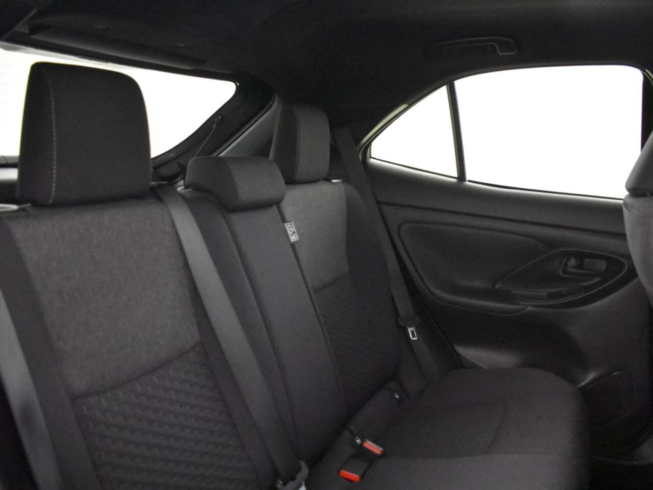 Toyota YARIS Cross 1.5 Hybrid 115 Style | stoel + stuurverwarmd |