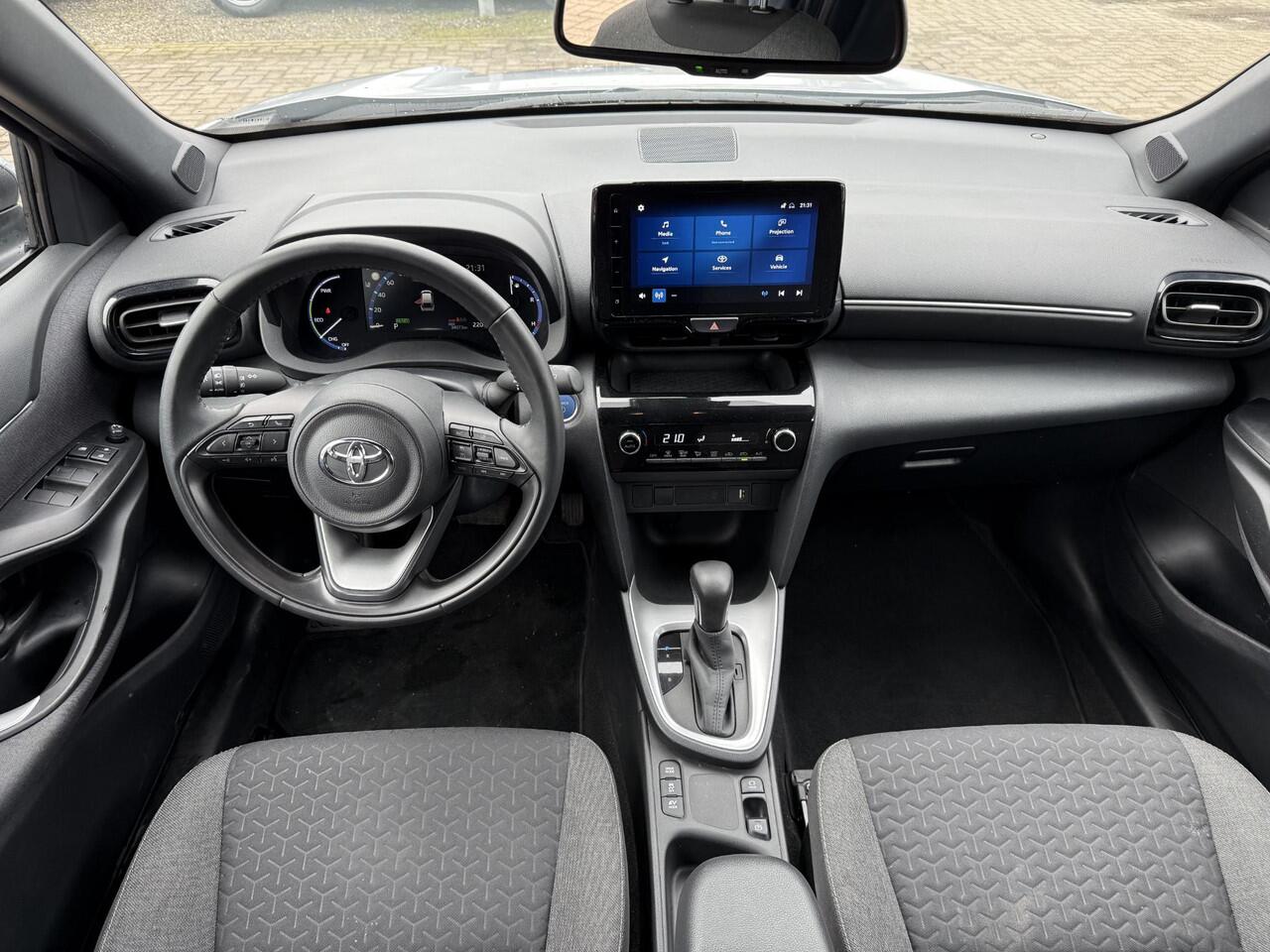 Toyota YARIS Cross 1.5 Hybrid Dynamic **ADAPTIEF CRUISECONTROL/ KEYLESS/ PARKEERCAMERA**