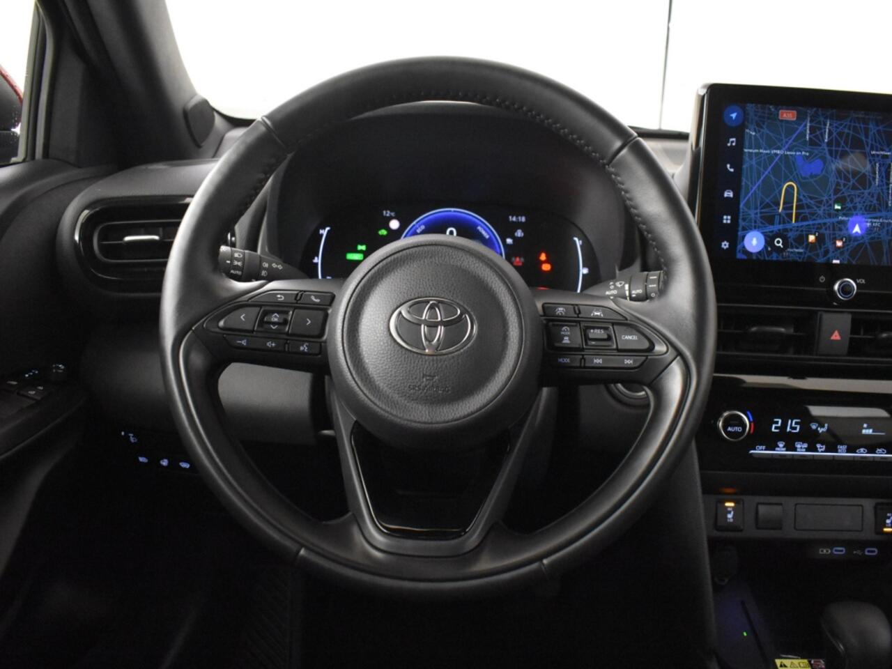 Toyota YARIS Cross 1.5 Hybrid 130 Team D | Blind Spot | PDC | Stoelverwarm. |