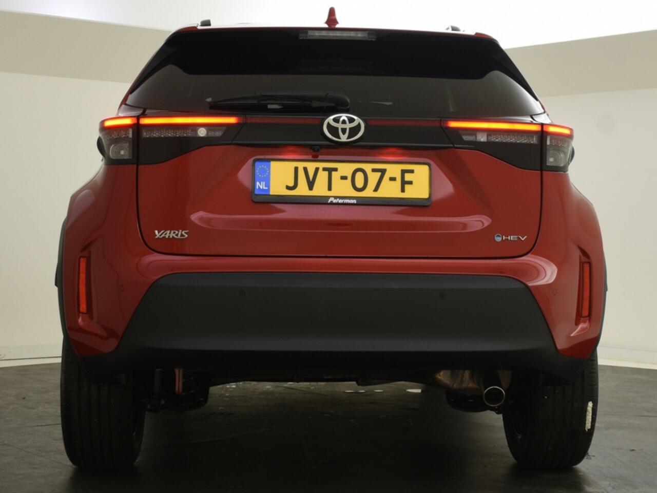 Toyota YARIS Cross 1.5 Hybrid 130 Team D | Blind Spot | PDC | Stoelverwarm. |