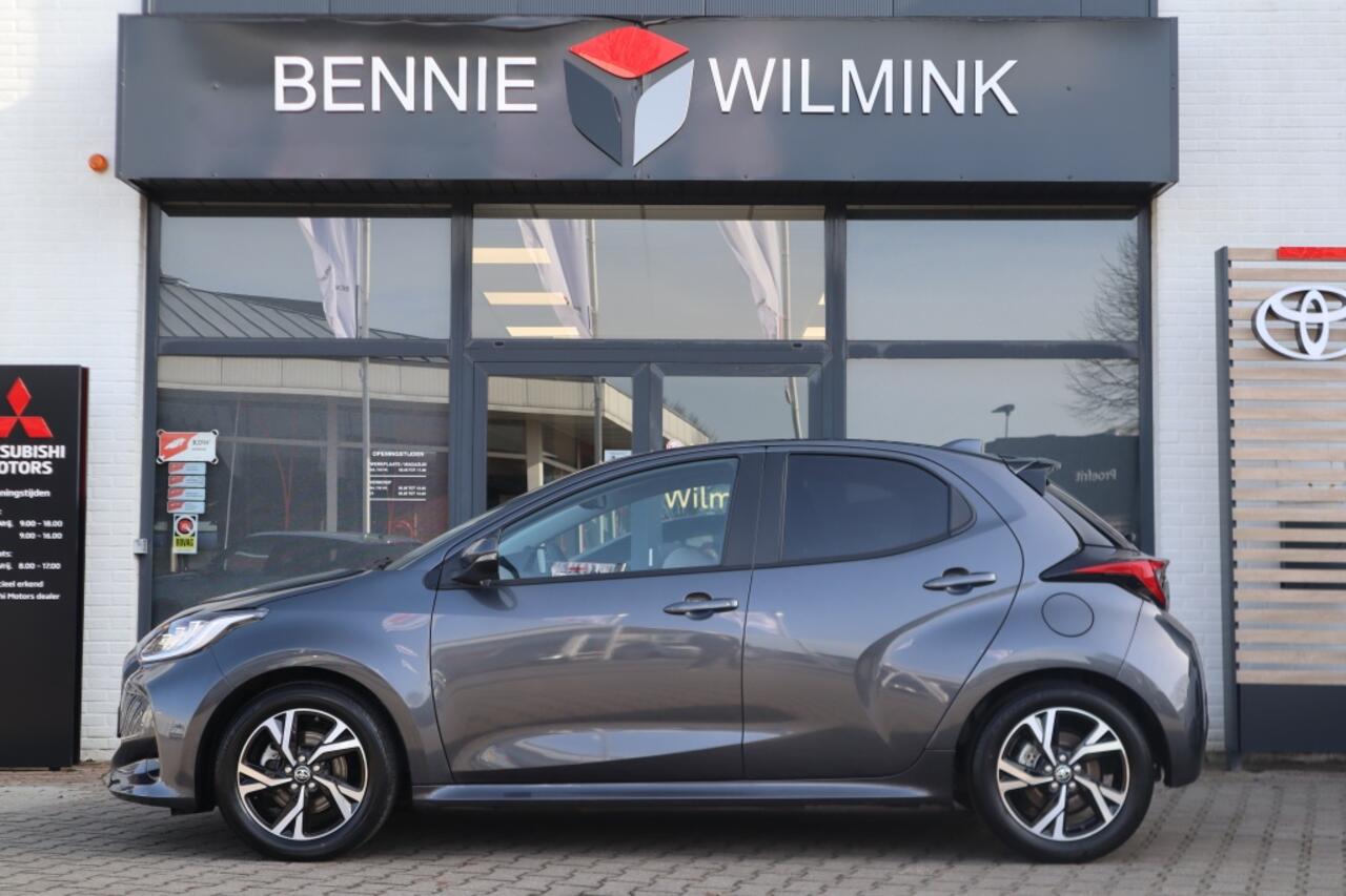 Toyota YARIS 1.5 Hybrid 115 Dynamic | Comfort Pack | Blindspot | Stuur en sto